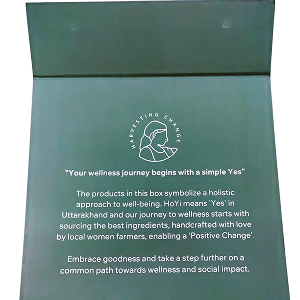HoYi box insert card explaining the brand’s wellness philosophy and support for local women farmers